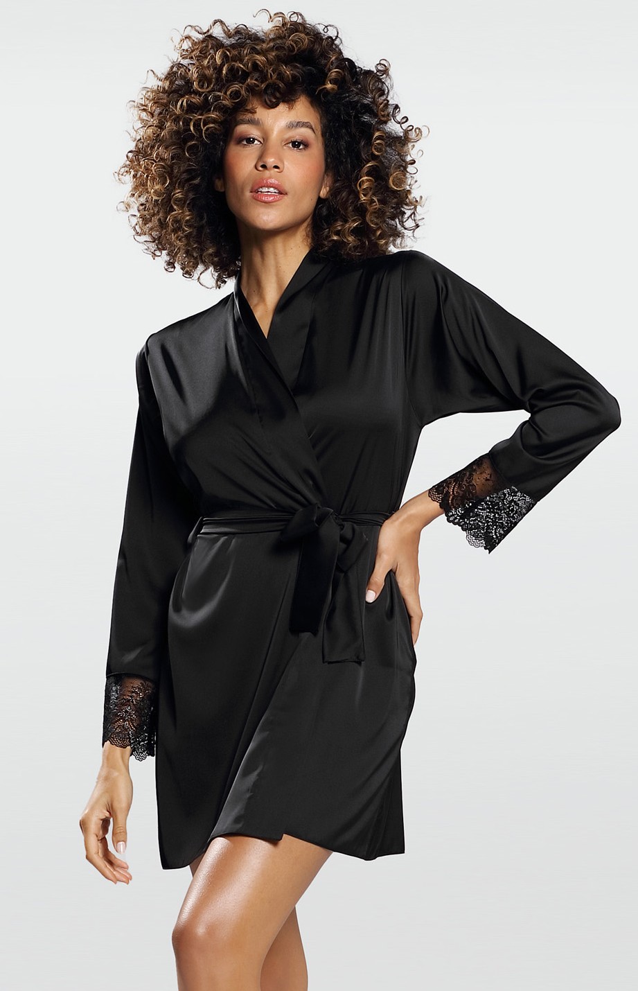 feslieacc Women's Plus Size Long Satin Robes Plus Size Long Silk Robes  Kimonos Sleepwear Dressing Gown, Black, Large-X-Large Plus : Amazon.in:  Home & Kitchen