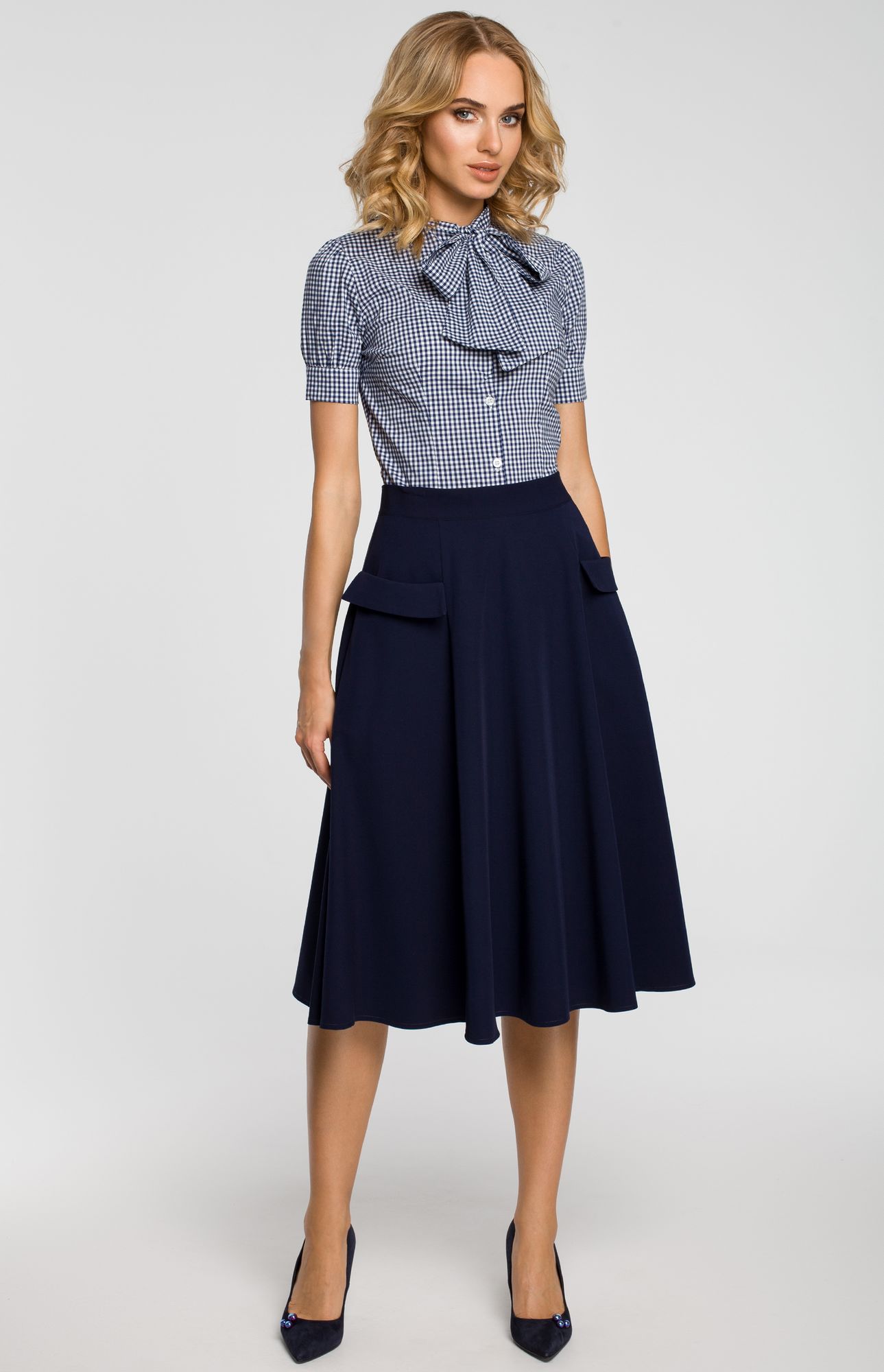 Navy blue pockets flared skirt